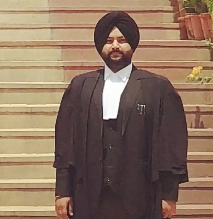 Adv. Shivender Pal  Singh : Alumni at St. Soldier Law College Jalandhar 